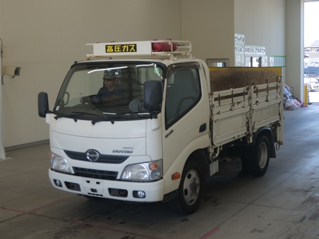 HINO DUTRO 2015