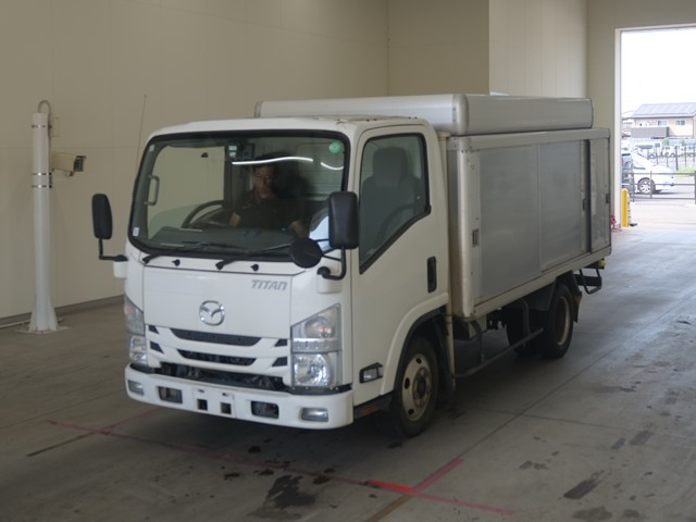 MAZDA TITAN 2015