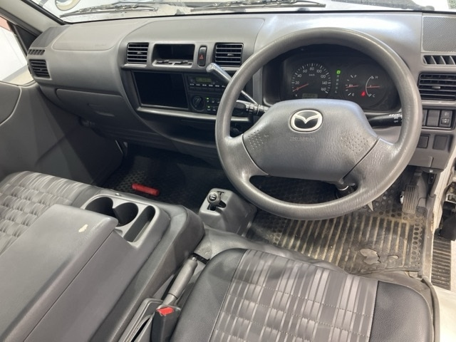 MAZDA BONGO VAN 2017