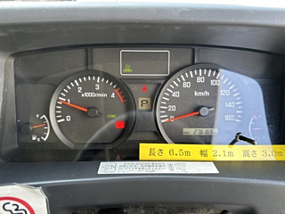 ISUZU ELF 2018