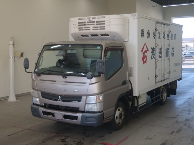 MITSUBISHI CANTER 2014