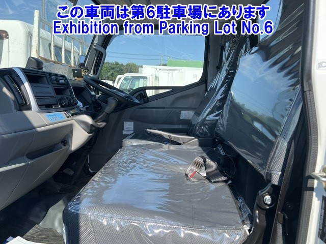 MITSUBISHI CANTER 2023