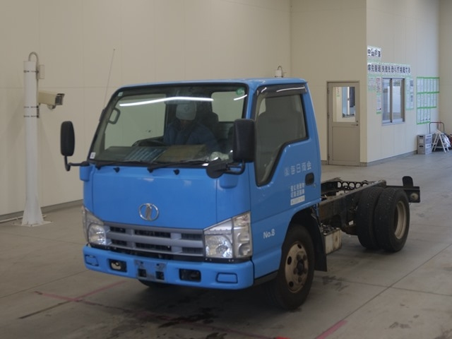 NISSAN TRUCK 2008