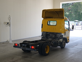 ISUZU ELF 2011