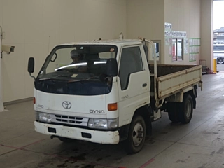 TOYOTA DYNA
