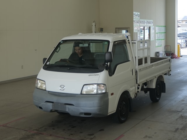 MAZDA BONGO 2010