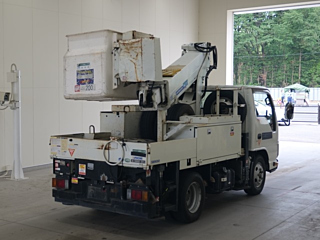 ISUZU ELF 2011