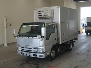 ISUZU ELF 2011