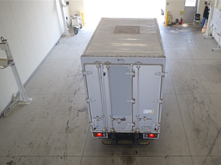 ISUZU ELF 2011
