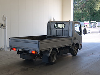 NISSAN ATLAS 2011