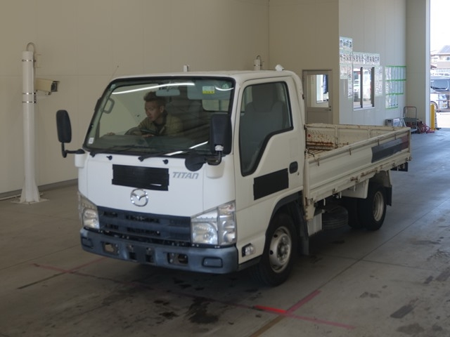 MAZDA TITAN 2013