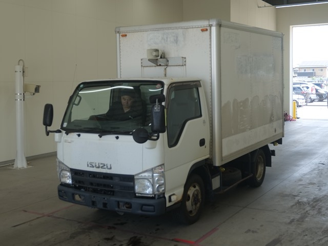 ISUZU ELF 2011