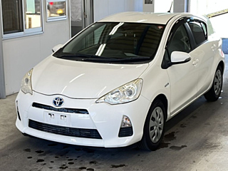 TOYOTA AQUA 2012