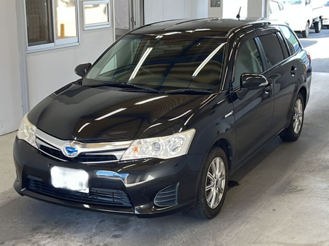 TOYOTA COROLLA FIELDER 2013