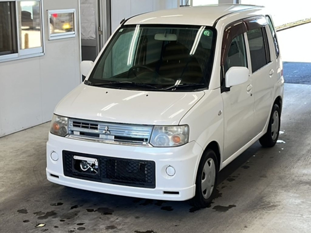 MITSUBISHI TOPPO 2009