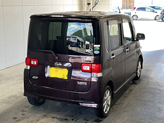 DAIHATSU TANTO 2013