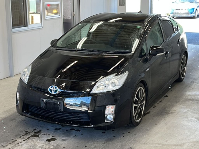 TOYOTA PRIUS 2011