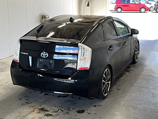TOYOTA PRIUS 2011
