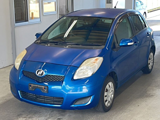 TOYOTA VITZ 2010