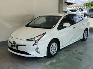 TOYOTA PRIUS 2018
