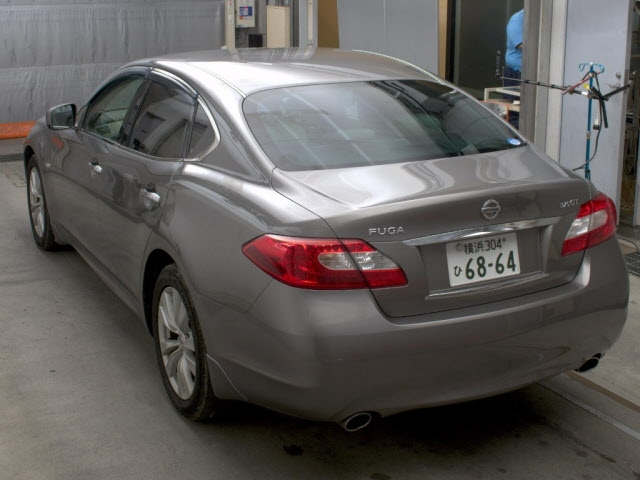 NISSAN FUGA 2009