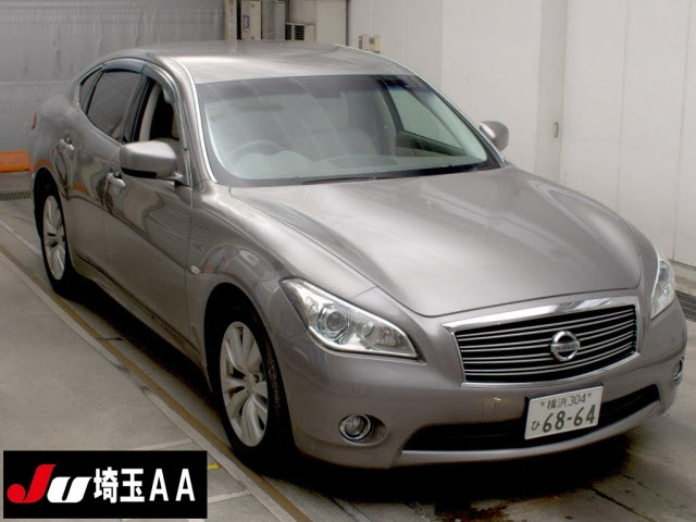 NISSAN FUGA 2009