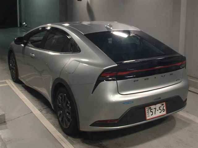 TOYOTA PRIUS 2024
