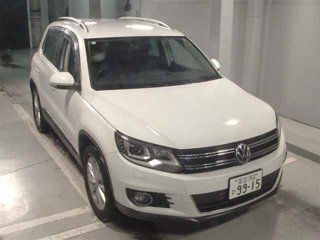 VOLKSWAGEN TIGUAN 2014