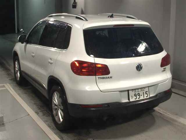 VOLKSWAGEN TIGUAN 2014