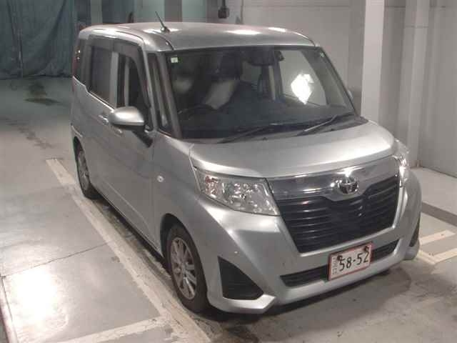 TOYOTA ROOMY 2019