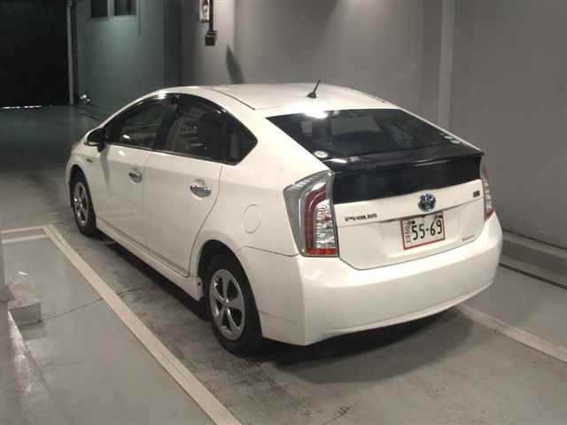 TOYOTA PRIUS 2013