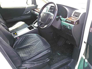 TOYOTA VELLFIRE 2013