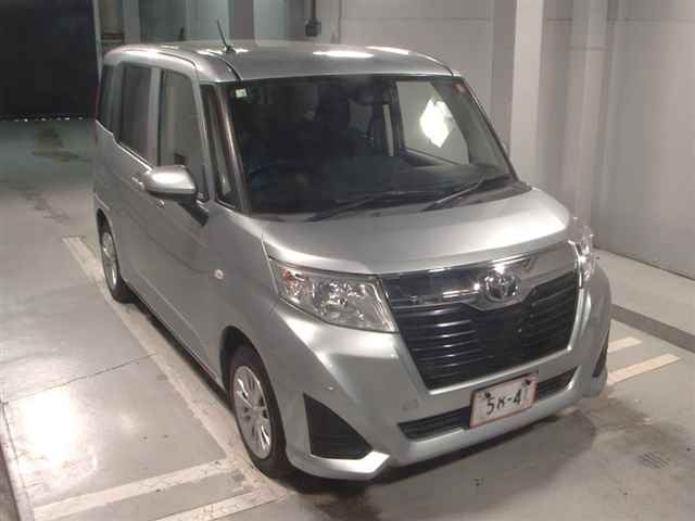 TOYOTA ROOMY 2019