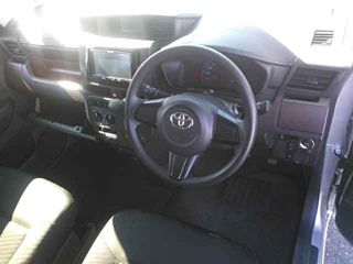 TOYOTA ROOMY 2019