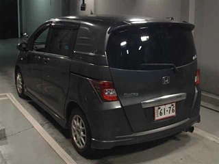 HONDA FREED 2010