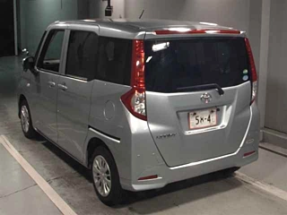 TOYOTA ROOMY 2019