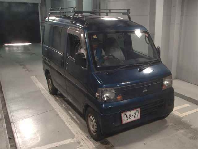 MITSUBISHI MINICAB VAN 2009