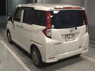 TOYOTA ROOMY 2020