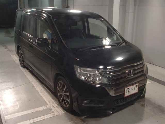 HONDA STEP WAGON 2012