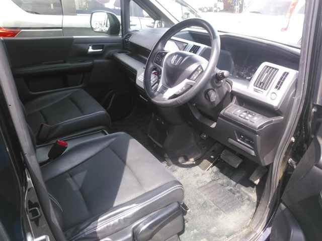 HONDA STEP WAGON 2012