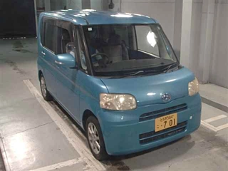 DAIHATSU TANTO 2010