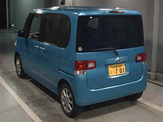 DAIHATSU TANTO 2010