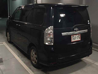 TOYOTA VOXY 2008