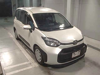 Заказать TOYOTA SIENTA