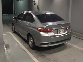TOYOTA PRIUS ALPHA 2013