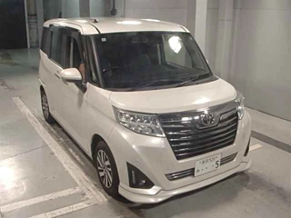 TOYOTA ROOMY 2019