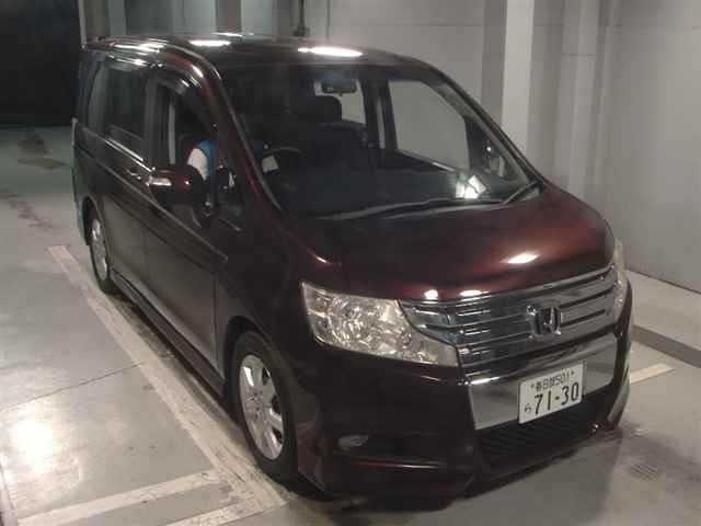 HONDA STEP WAGON 2011