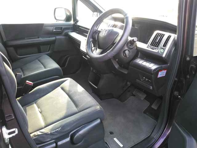 HONDA STEP WAGON 2011