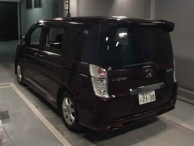 HONDA STEP WAGON 2011
