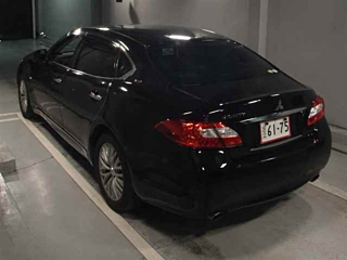 MITSUBISHI DIGNITY 2016